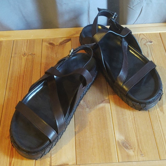 Fendi Men's Sandals Size 12 - Picture 8 of 16